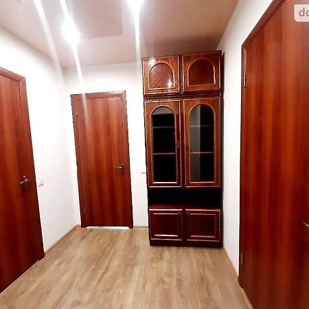 Family And Friends Apartment Тернополь Экстерьер фото